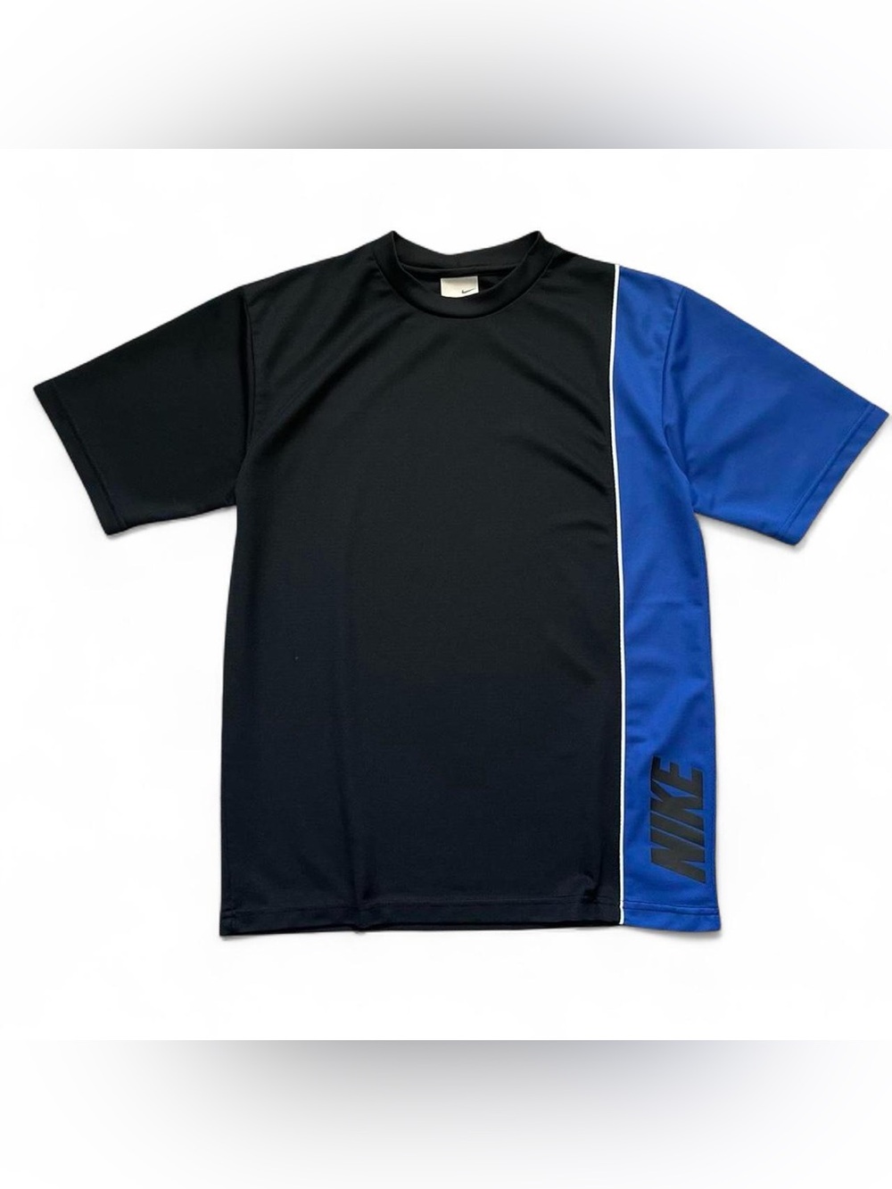 Y2K Nike athletic t-shirt
